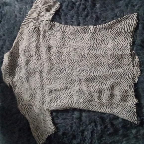 Silk animal print blouse - Picture 5 of 7